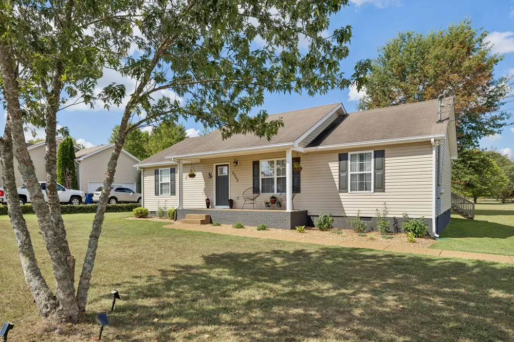 2342 Feedmill Rd Chapel Hill, TN 37034