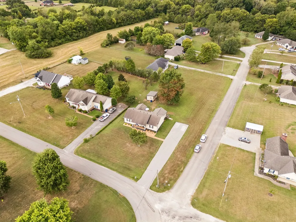 2342 Feedmill Rd Chapel Hill, TN 37034