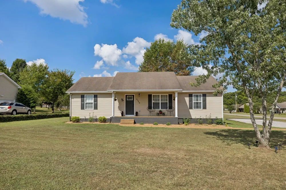 2342 Feedmill Rd Chapel Hill, TN 37034