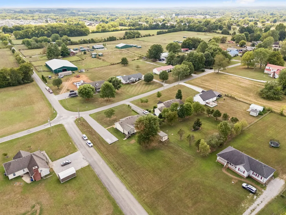 2342 Feedmill Rd Chapel Hill, TN 37034