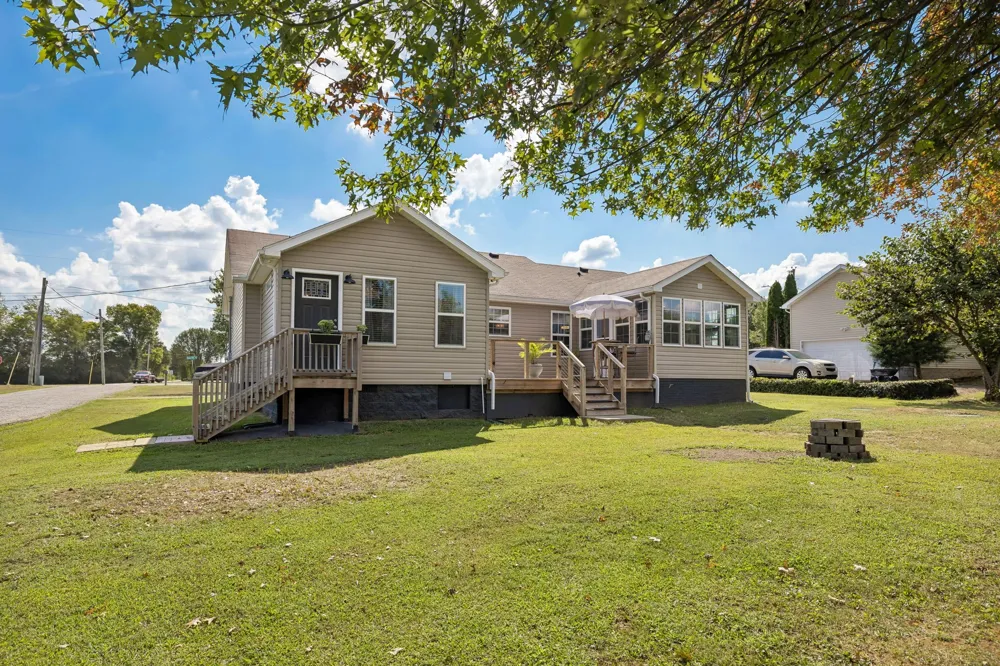 2342 Feedmill Rd Chapel Hill, TN 37034