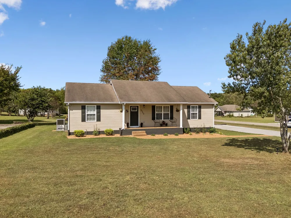 2342 Feedmill Rd Chapel Hill, TN 37034