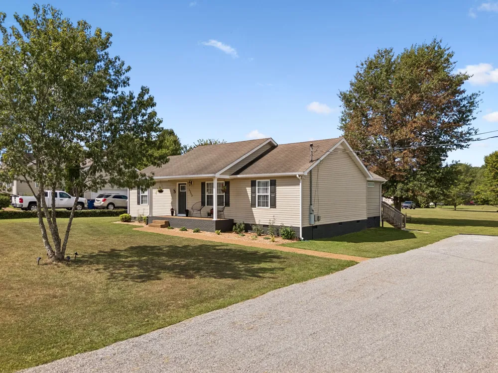 2342 Feedmill Rd Chapel Hill, TN 37034