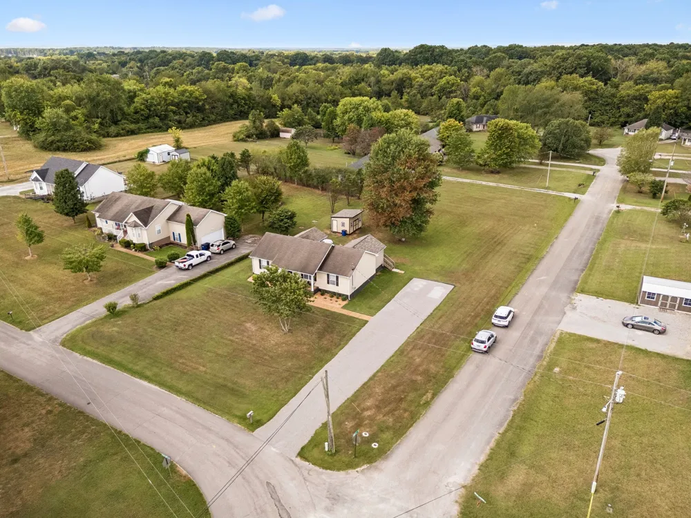 2342 Feedmill Rd Chapel Hill, TN 37034