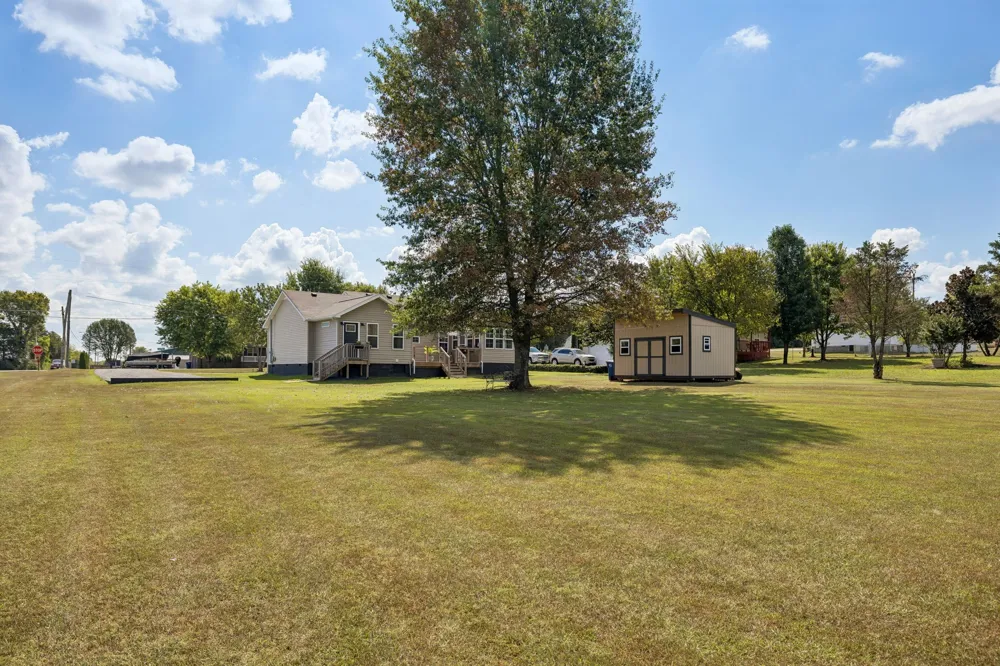 2342 Feedmill Rd Chapel Hill, TN 37034