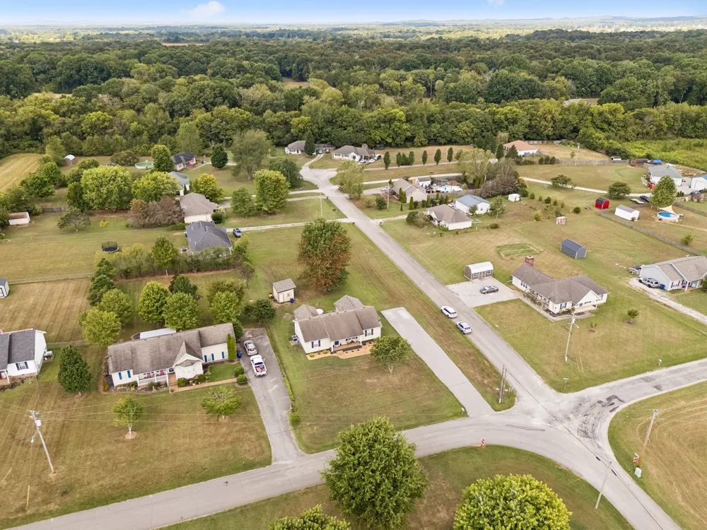 2342 Feedmill Rd Chapel Hill, TN 37034