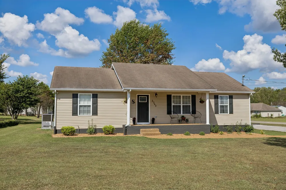 2342 Feedmill Rd Chapel Hill, TN 37034