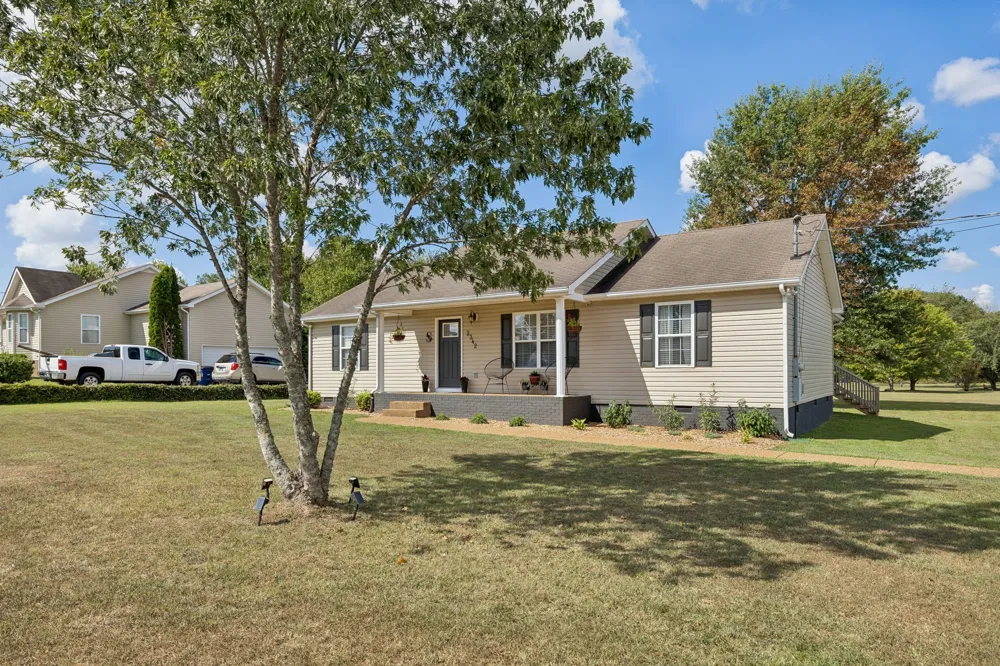 2342 Feedmill Rd Chapel Hill, TN 37034