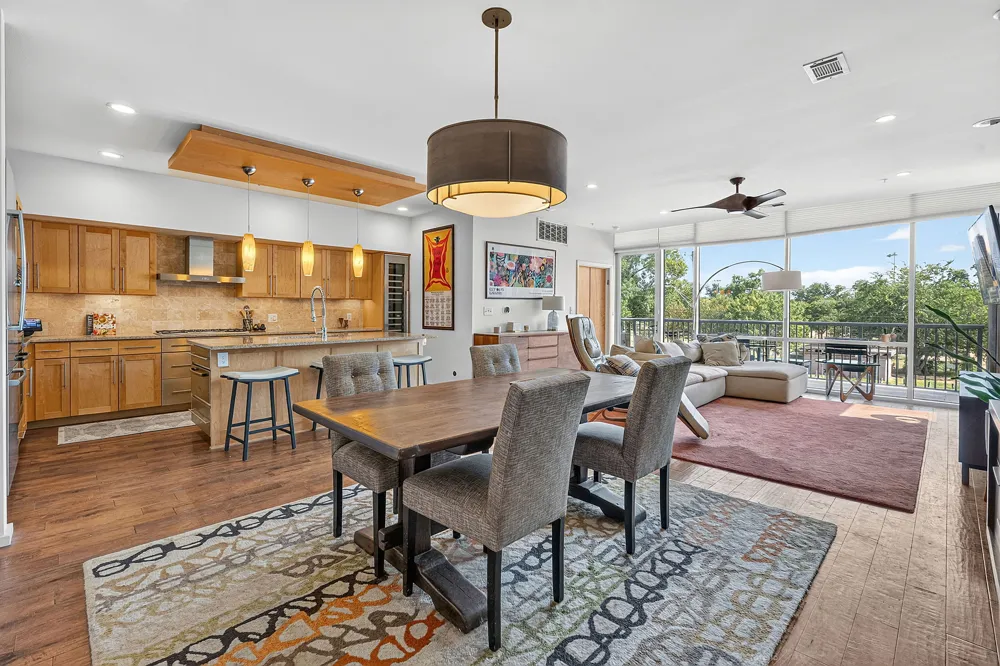 1600 Barton Springs Road #1201 Austin, TX 78704