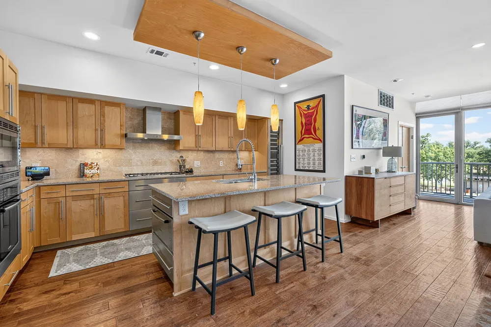 1600 Barton Springs Road #1201 Austin, TX 78704