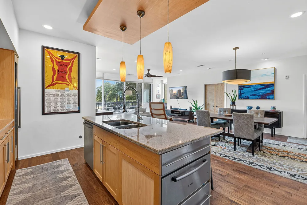 1600 Barton Springs Road #1201 Austin, TX 78704
