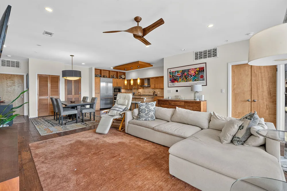 1600 Barton Springs Road #1201 Austin, TX 78704