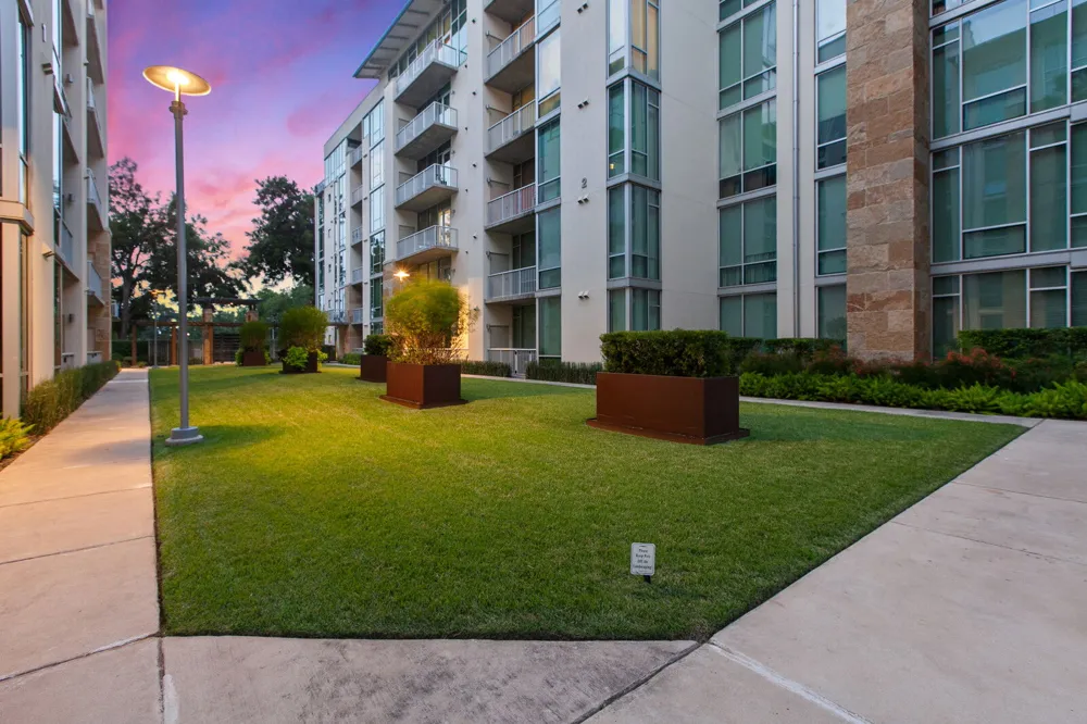 1600 Barton Springs Road #1201 Austin, TX 78704