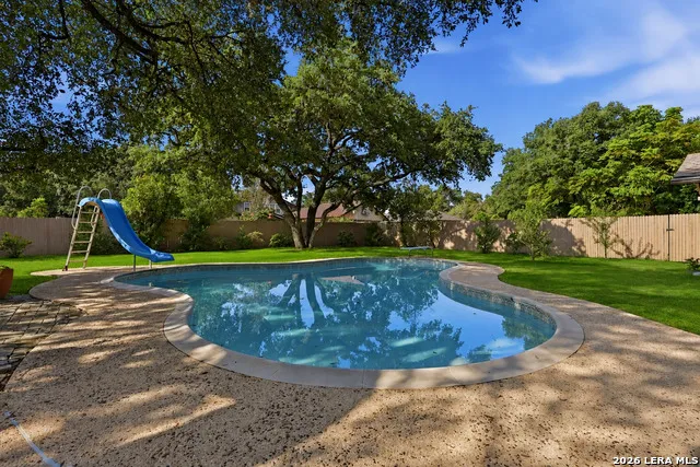 108 Sir Arthur Ct Castle Hills, TX 78213
