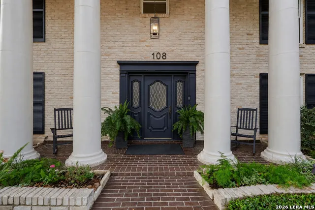 108 Sir Arthur Ct Castle Hills, TX 78213