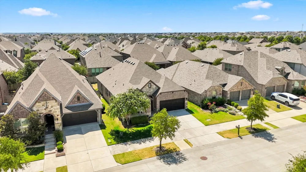 1209 9th Street Argyle, TX 76226