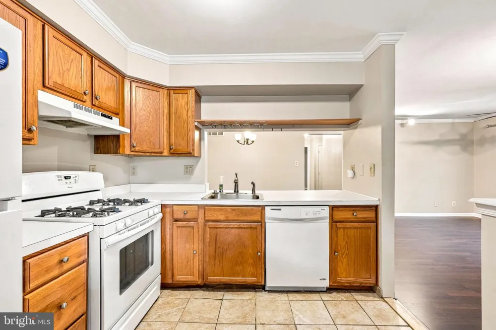 2202 YARMOUTH LANE Mt Laurel, NJ 08054