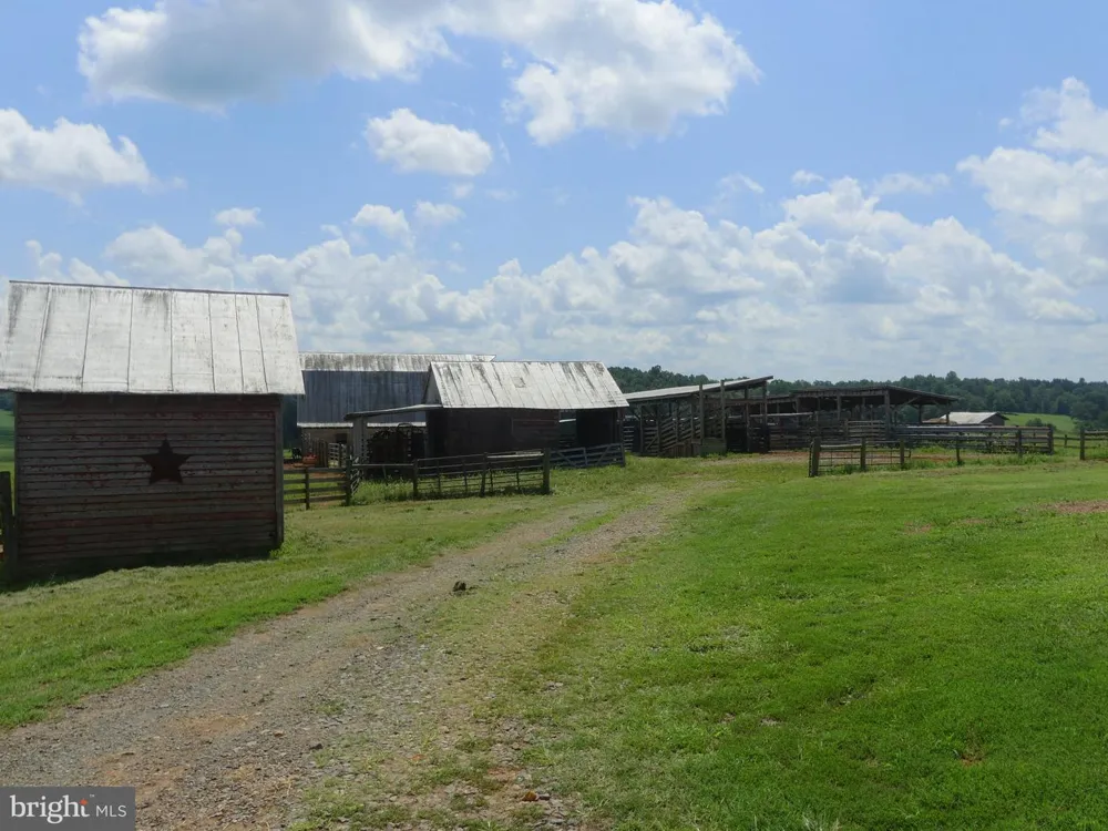 792 WILLIS ROAD Madison, VA 22727