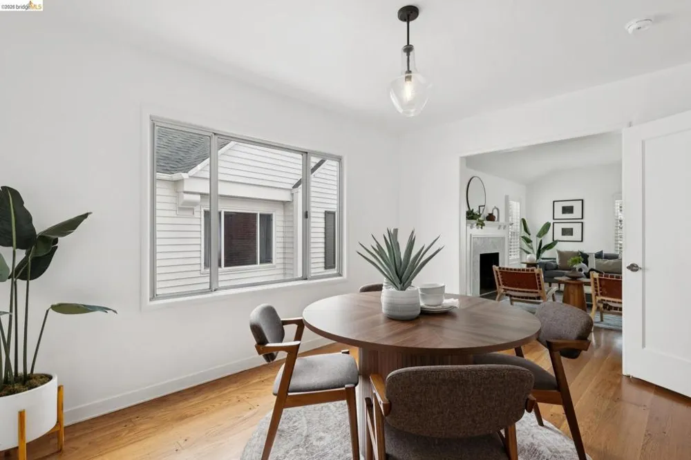 3530 Victor Ave Oakland, CA 94619