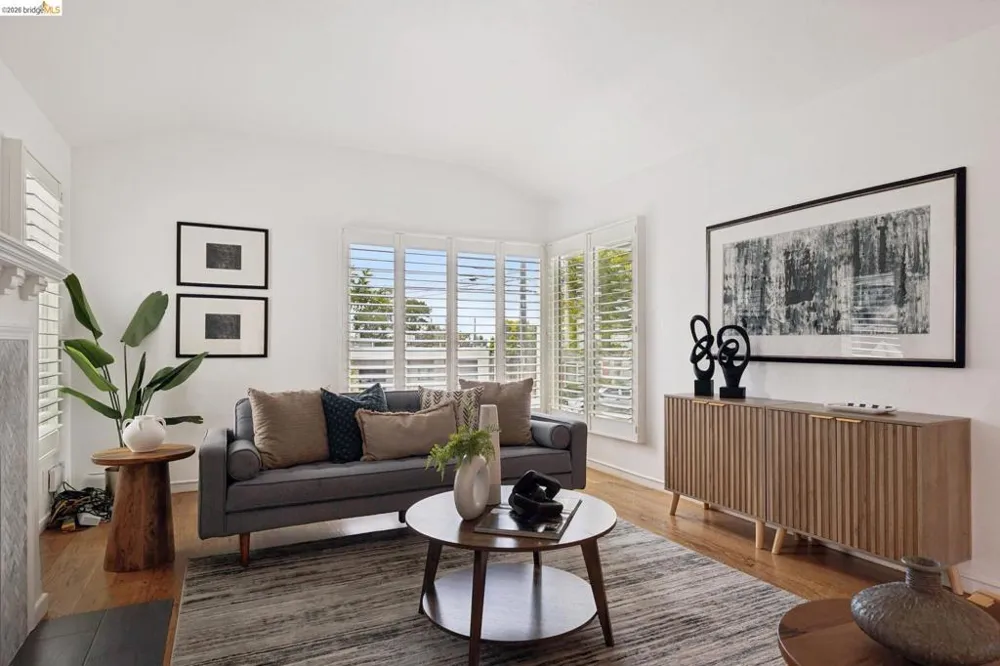 3530 Victor Ave Oakland, CA 94619