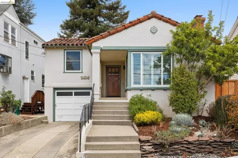 3530 Victor Ave