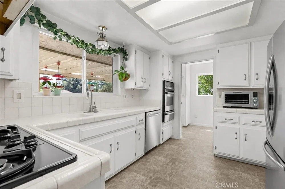 747 Greenwood Avenue San Bernardino, CA 92407
