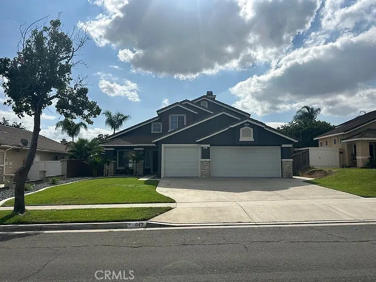 947 Cheyenne Corona, CA 92878