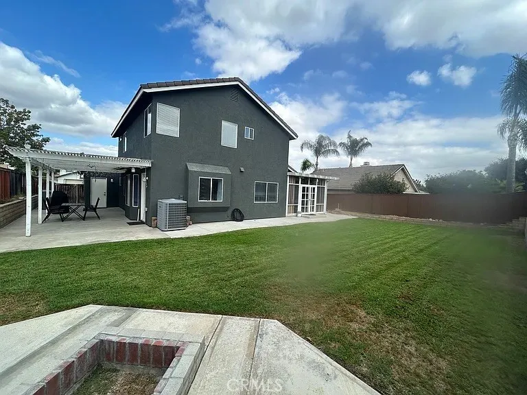 947 Cheyenne Corona, CA 92878