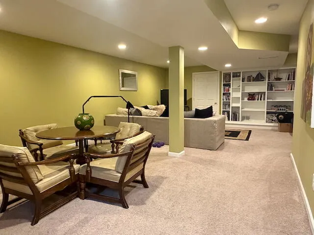 2817 Windside Court Ann Arbor, MI 48103