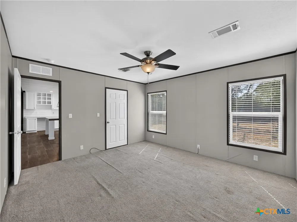 209 Sandy Oaks Drive Seguin, TX 78155