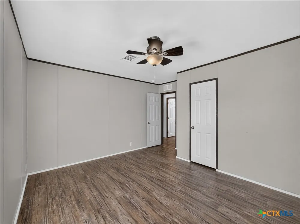 209 Sandy Oaks Drive Seguin, TX 78155