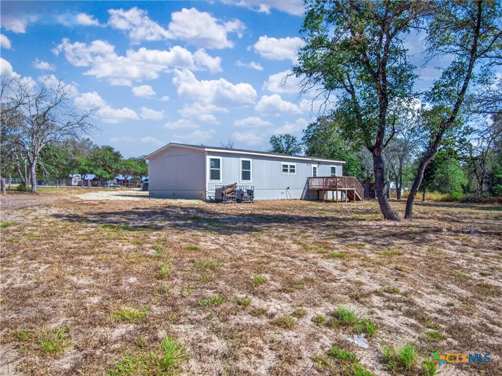 209 Sandy Oaks Drive Seguin, TX 78155