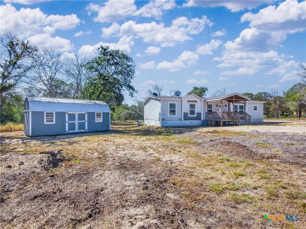 209 Sandy Oaks Drive Seguin, TX 78155