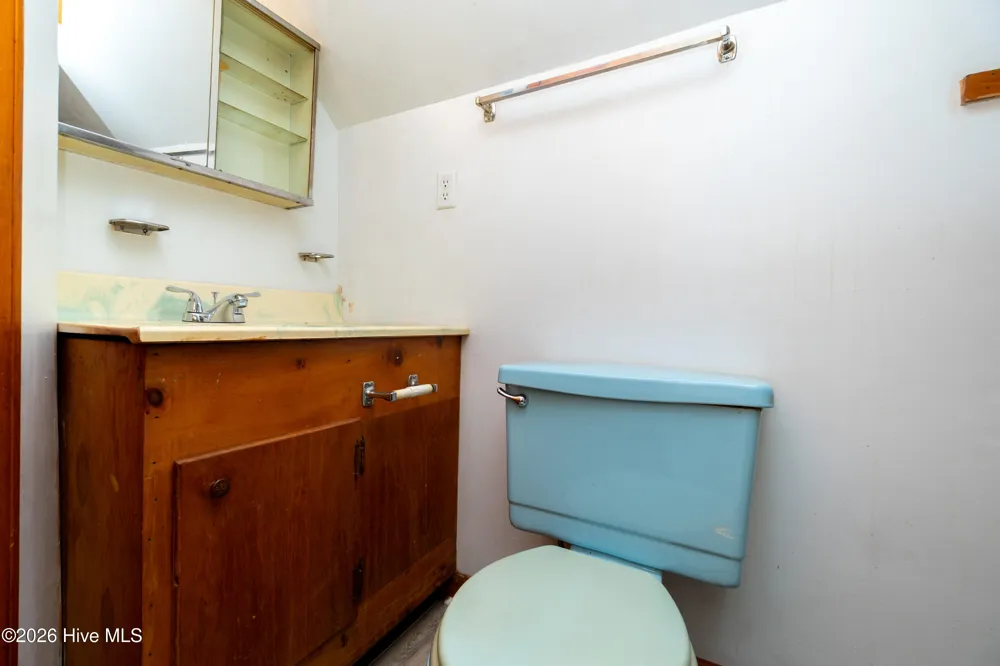 205 S End Road Knotts Island, NC 27950