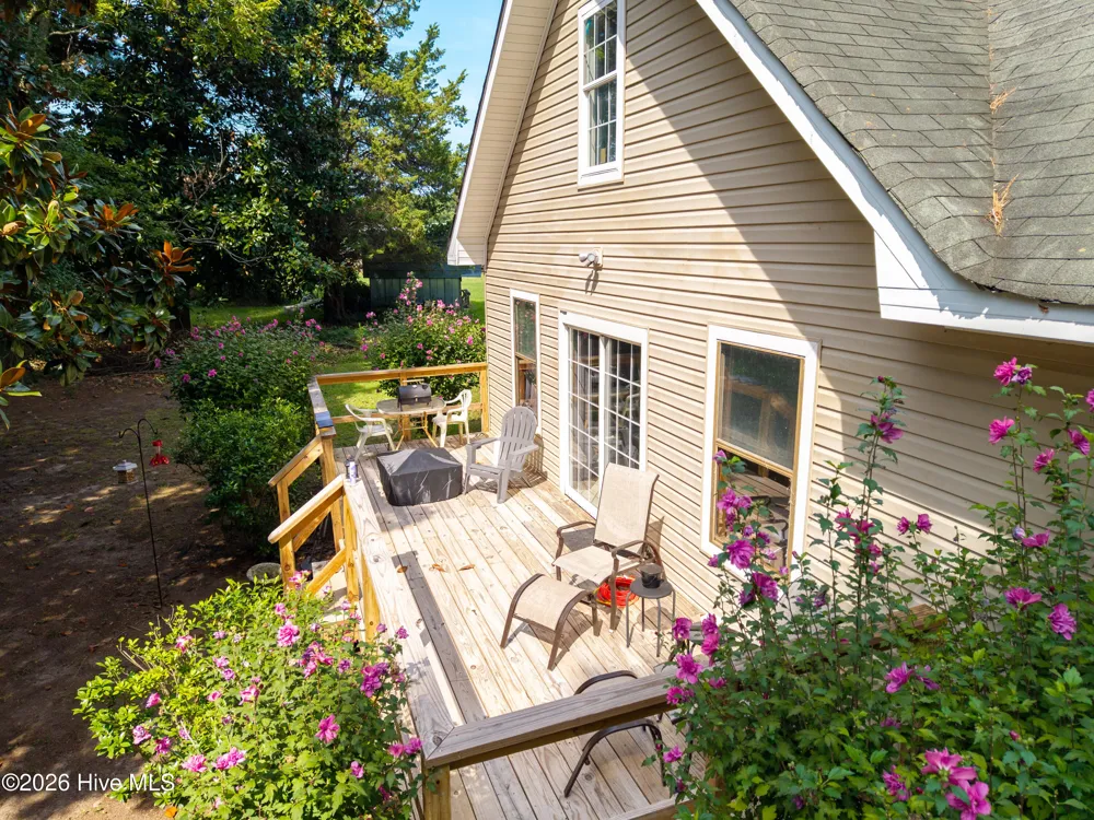 205 S End Road Knotts Island, NC 27950