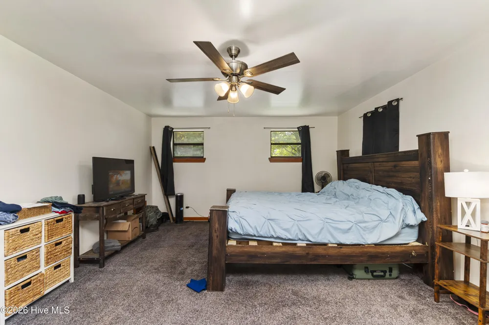 205 S End Road Knotts Island, NC 27950
