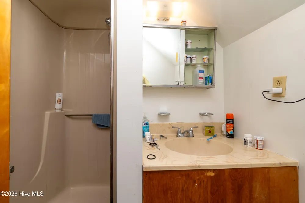 205 S End Road Knotts Island, NC 27950