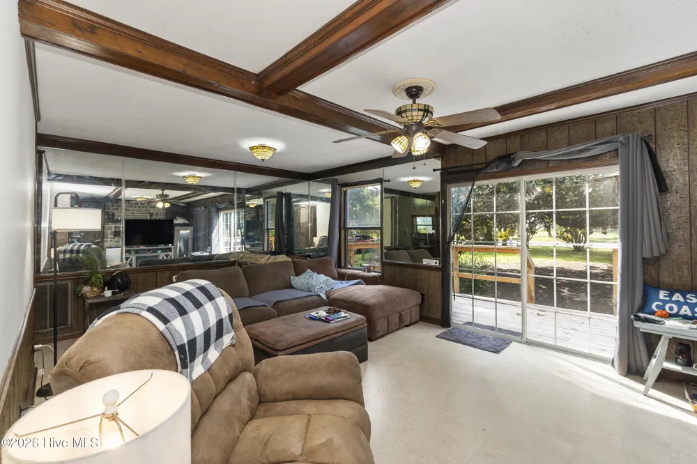 205 S End Road Knotts Island, NC 27950