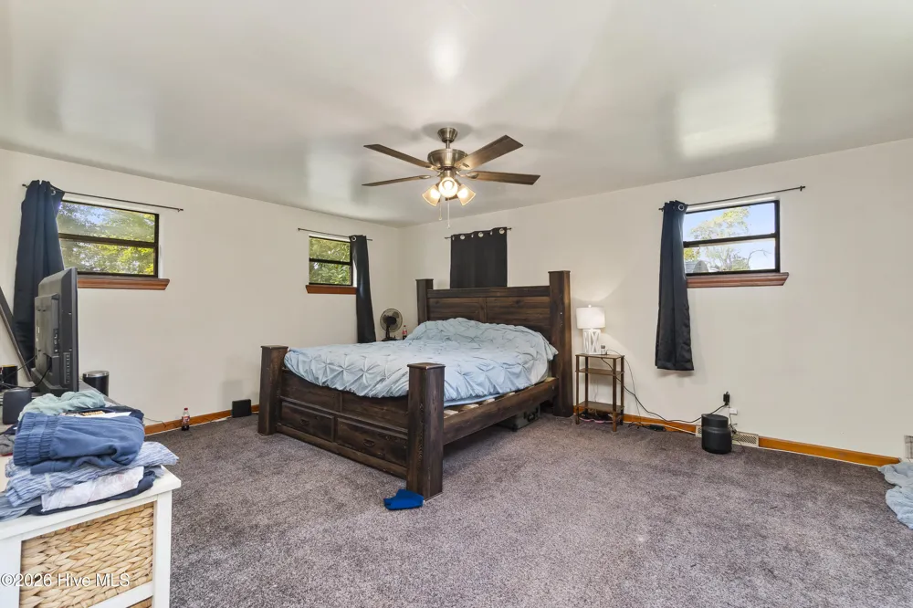 205 S End Road Knotts Island, NC 27950