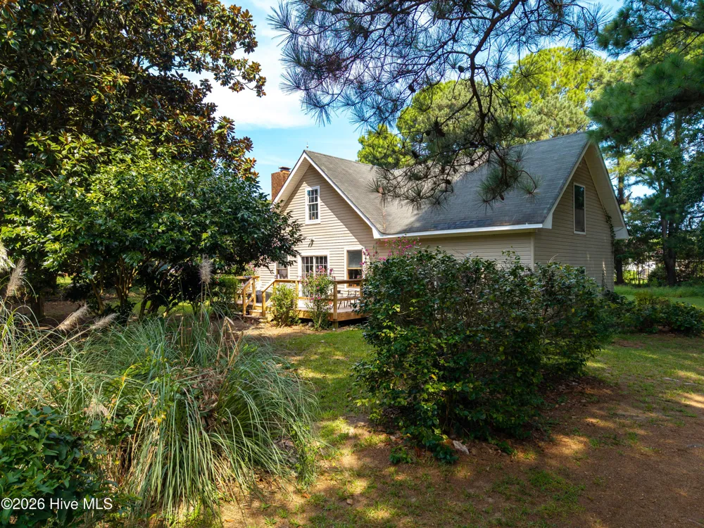 205 S End Road Knotts Island, NC 27950