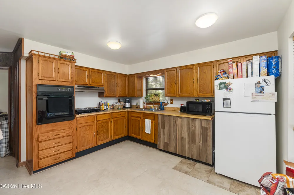 205 S End Road Knotts Island, NC 27950