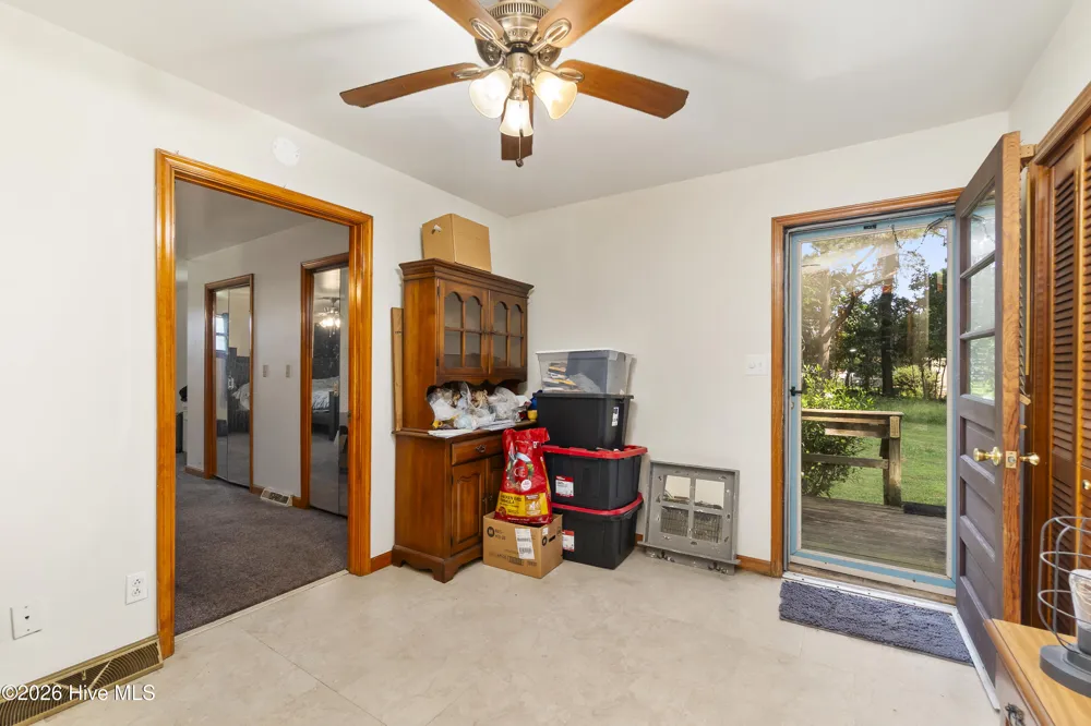 205 S End Road Knotts Island, NC 27950