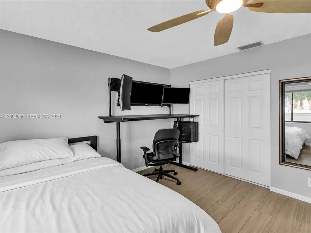 8240 NW 54th St #8240 Lauderhill, FL 33351
