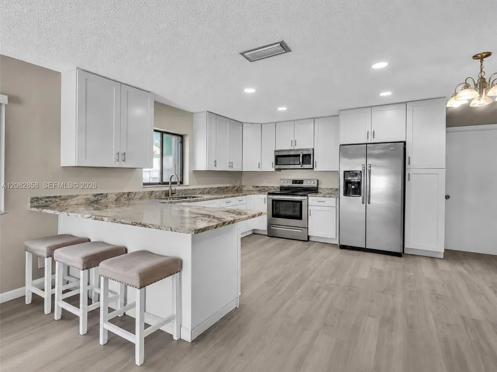 8240 NW 54th St #8240 Lauderhill, FL 33351