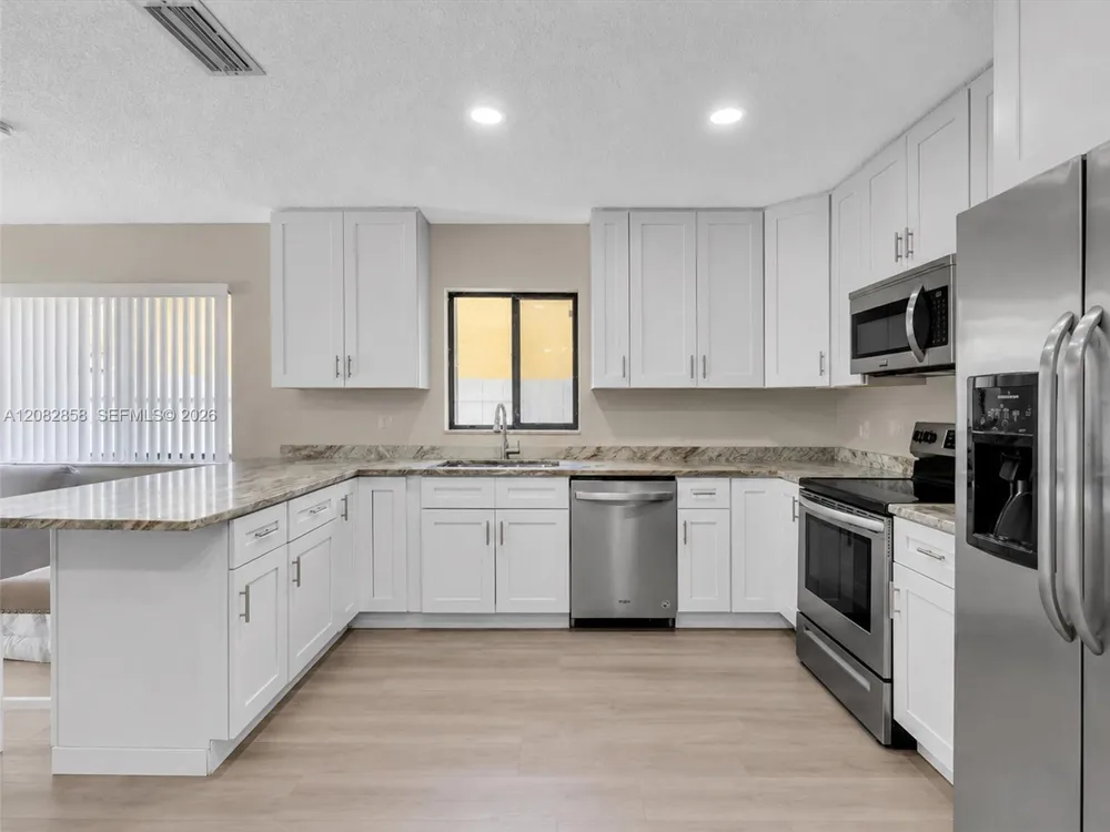 8240 NW 54th St #8240 Lauderhill, FL 33351
