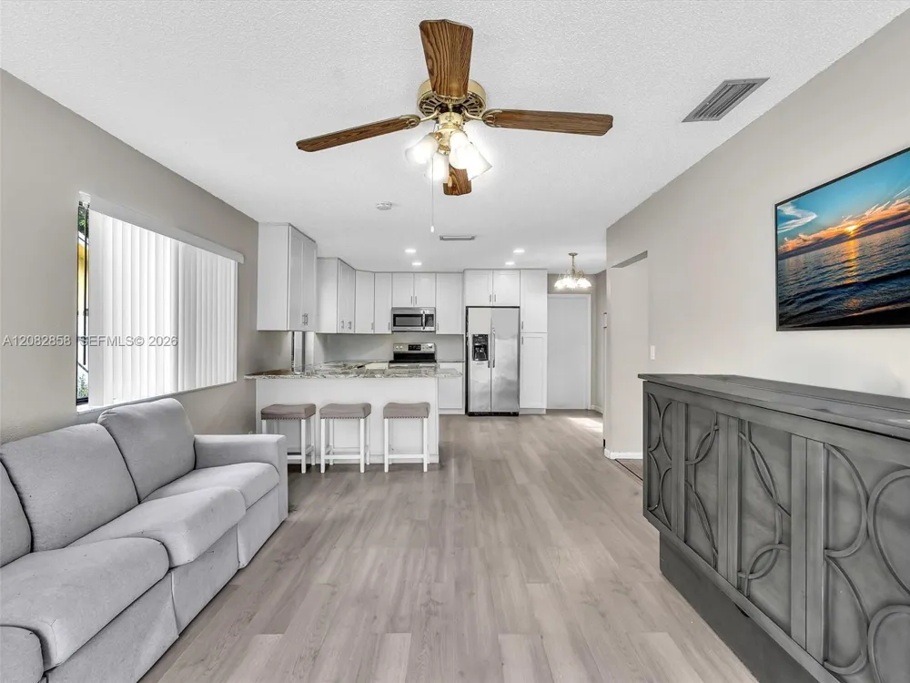 8240 NW 54th St #8240 Lauderhill, FL 33351