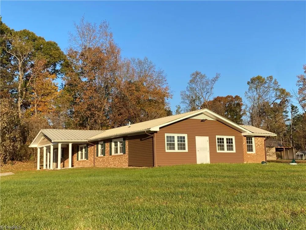 2500 Olivet Court Greensboro, NC 27406
