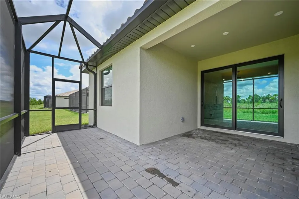 19568 Hinkley Drive Estero, FL 33928