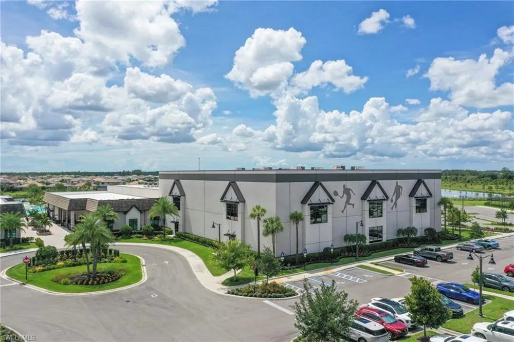 19568 Hinkley Drive Estero, FL 33928