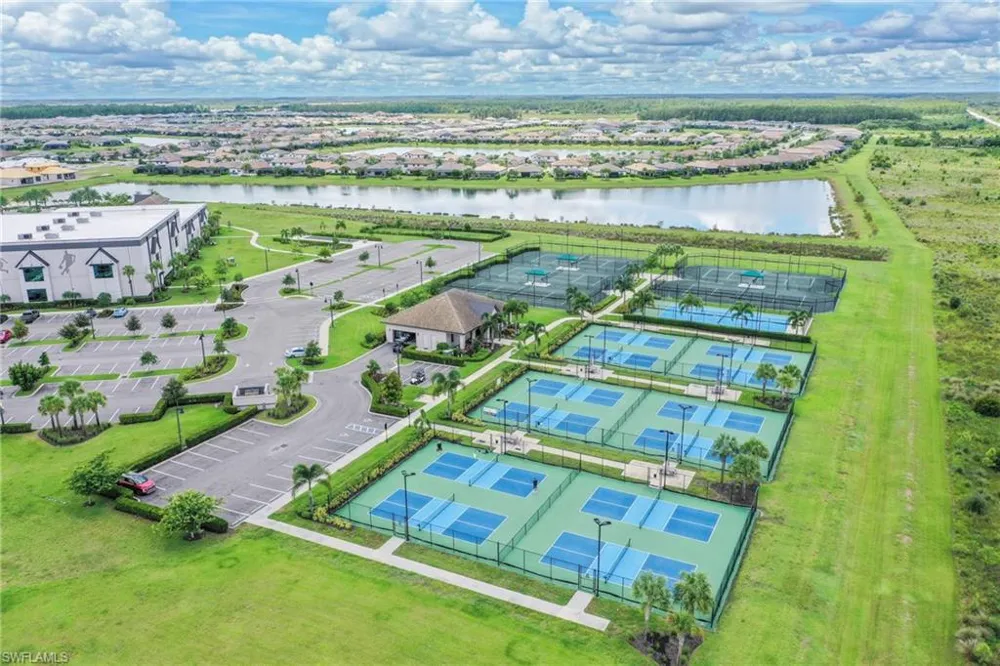19568 Hinkley Drive Estero, FL 33928